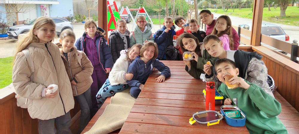 att.9MQKEyH-YZWvkN2ggK8vsXRrWHtrq3MWFD1wYDmHpdU